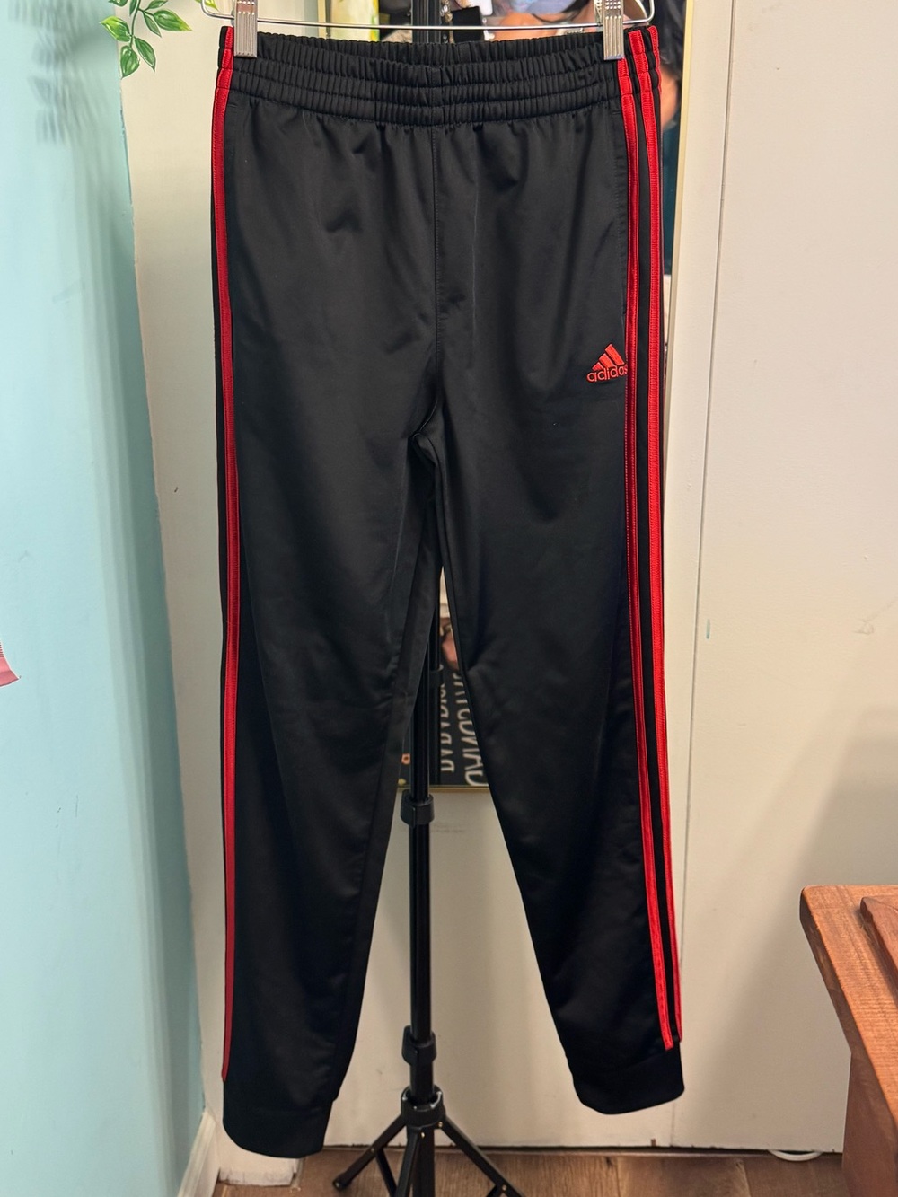 Adidas Youth Boys Track Pants L 14/16 Black Red 3 Stripe Athletic Soccer